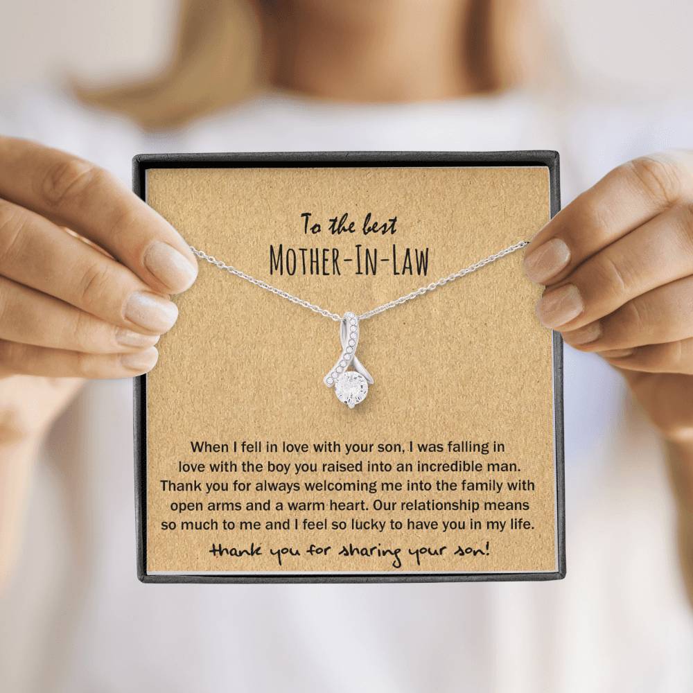 14K White Gold Allure Necklace - Mother-In-Law
